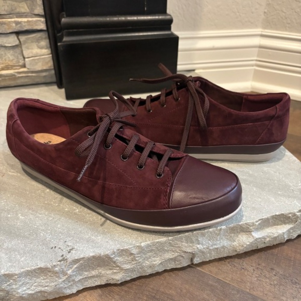 Clarks Lorry Grace Lace Up Burgundy Suede Leather Cap Toe CasualSneakers Sz 10